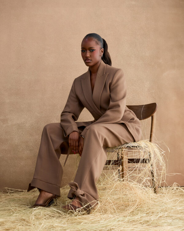 Cooperate Baddie Set